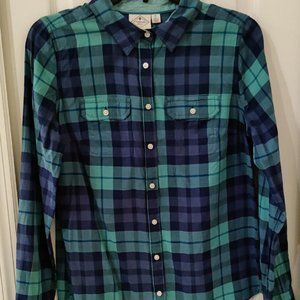 St Johns Bay Women's Long Sleeve Blue Plaid Pockets Button Front Shirt Small